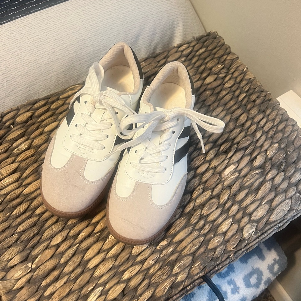 Stylish Women's White and Tan Sneakers